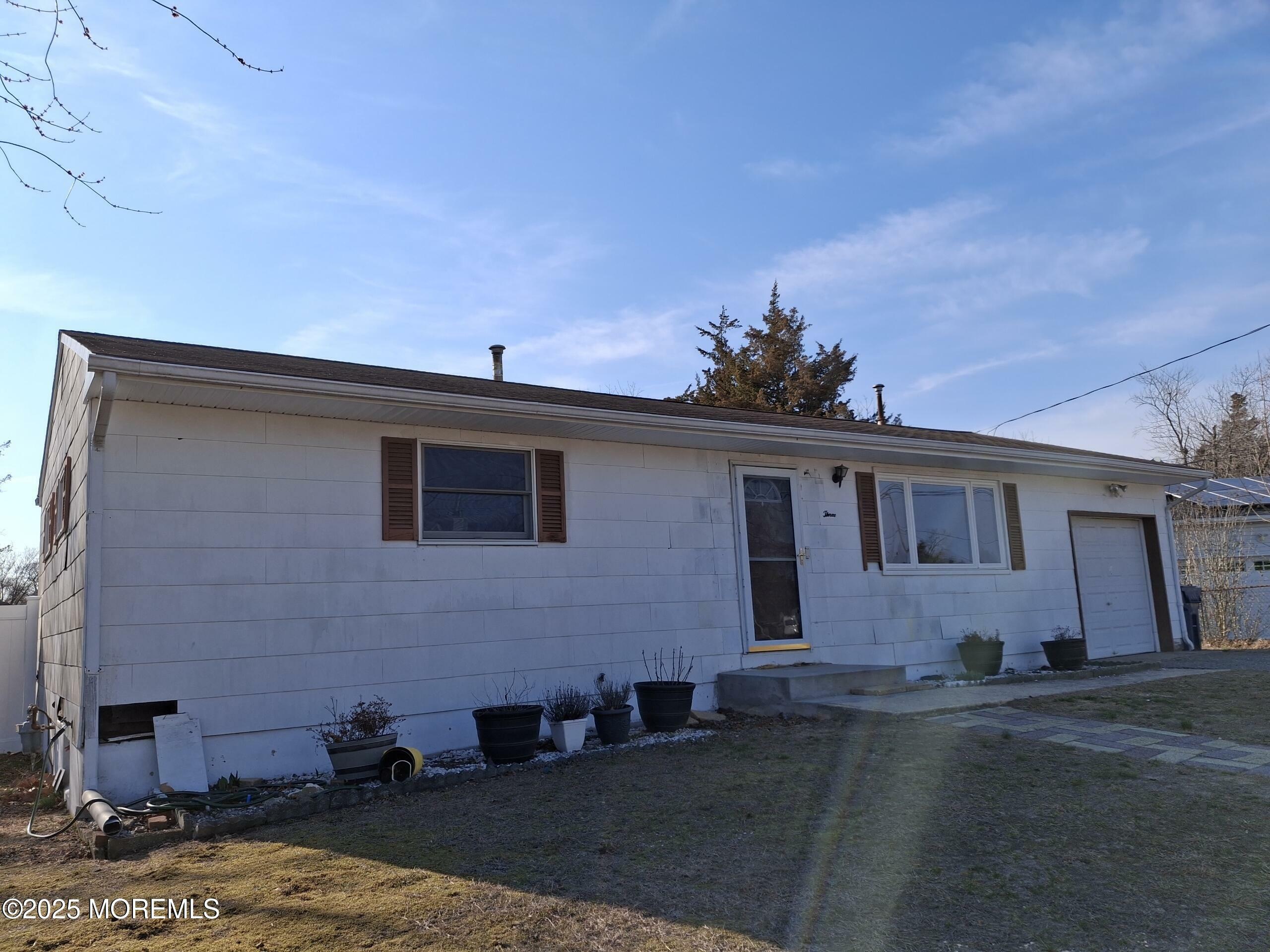 Property Photo: 3 Green Ridge Drive NJ 08757