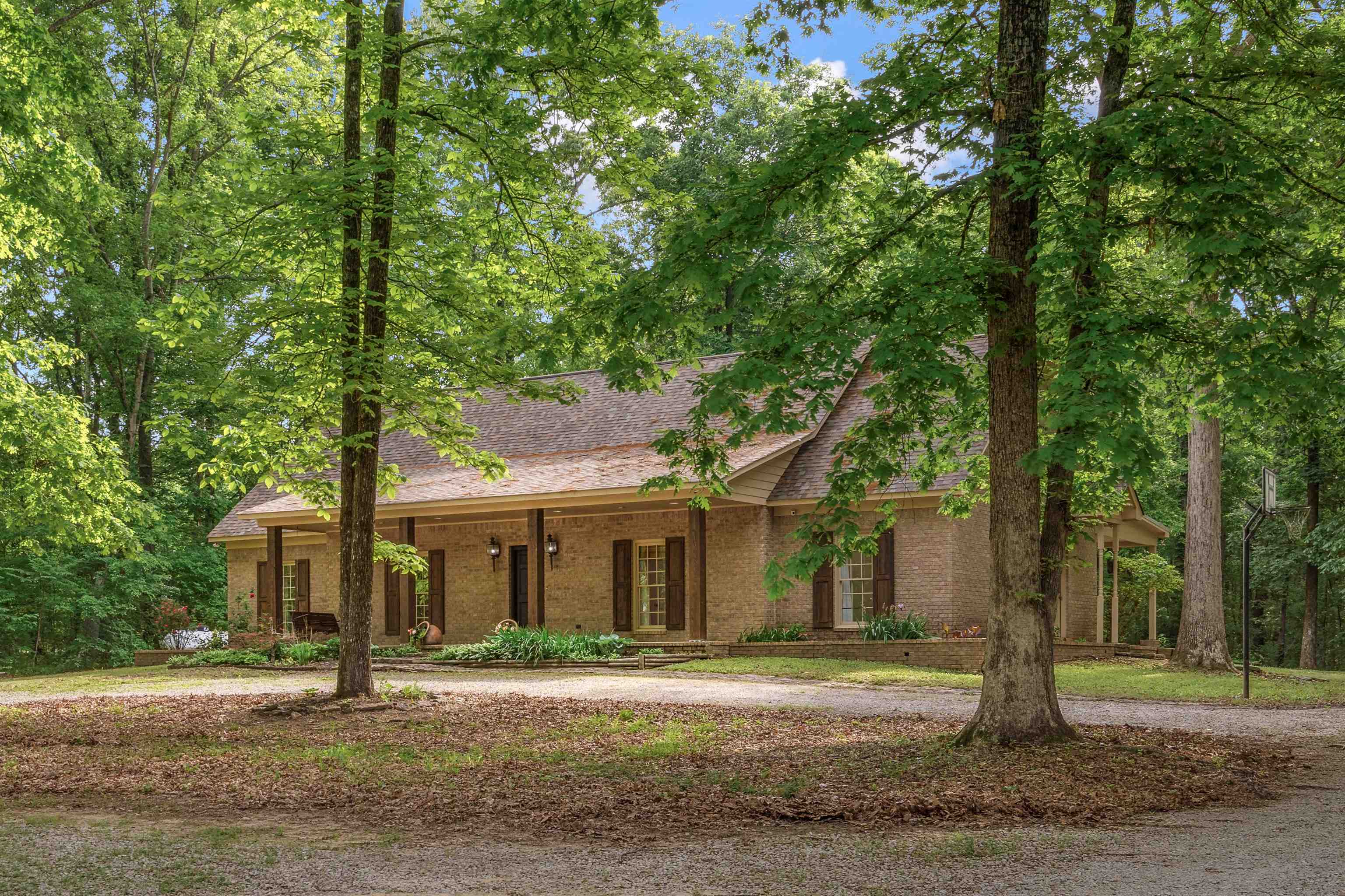 Property Photo: 4020 Price Rd TN 38057