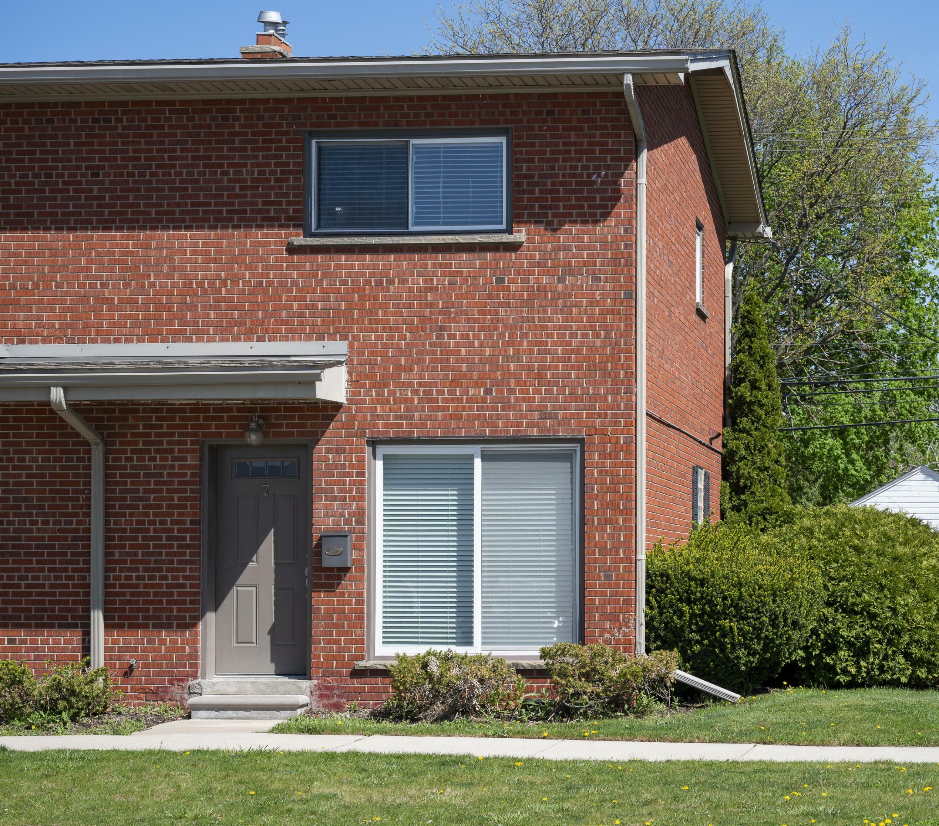 3800 Normandy Road  Royal Oak MI 48073 photo