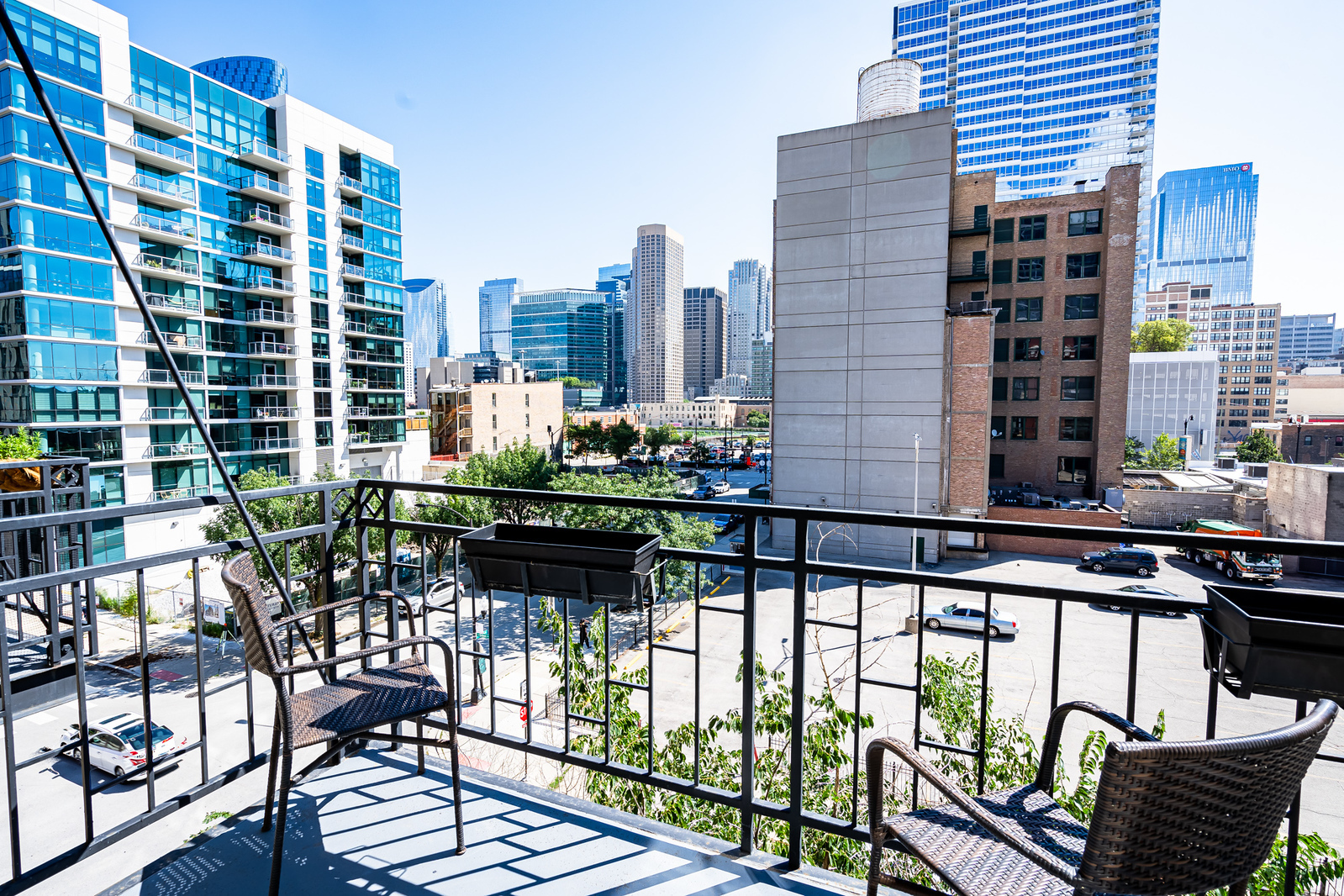 Property Photo: 843 W Adams Street 406 IL 60607
