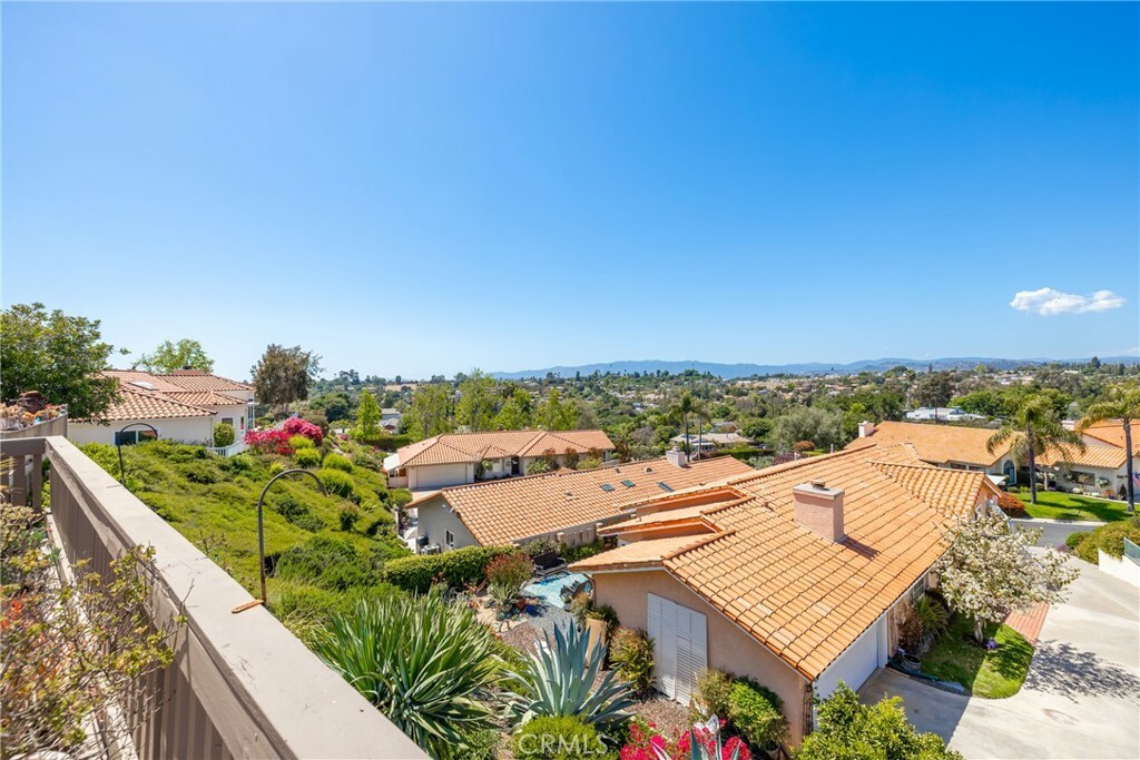 1057 Ridge Heights Drive  Fallbrook CA 92028 photo