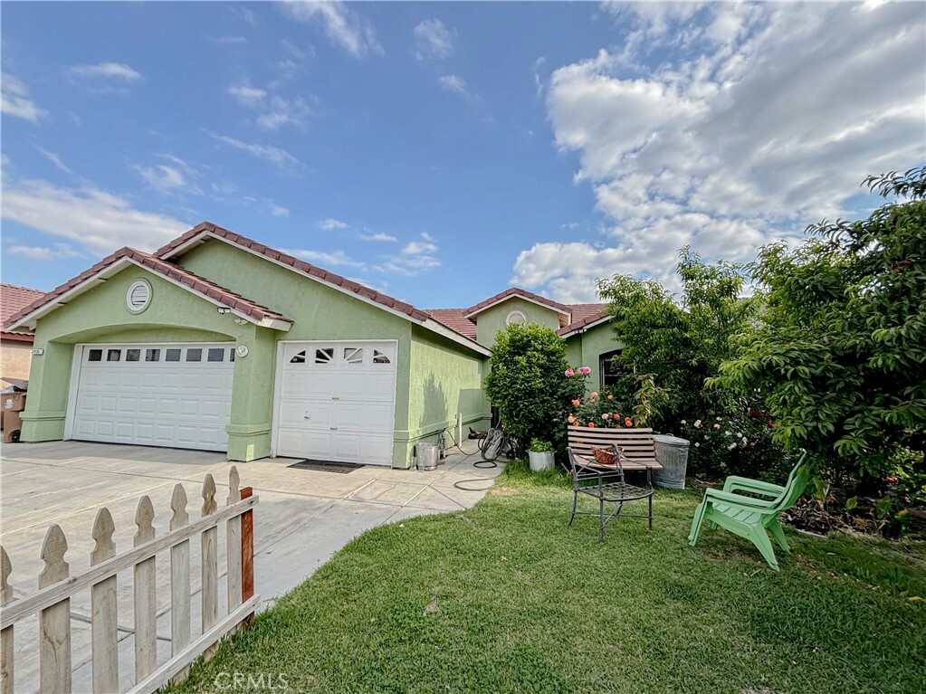 2901 Flint Hills Drive  Bakersfield CA 93313 photo