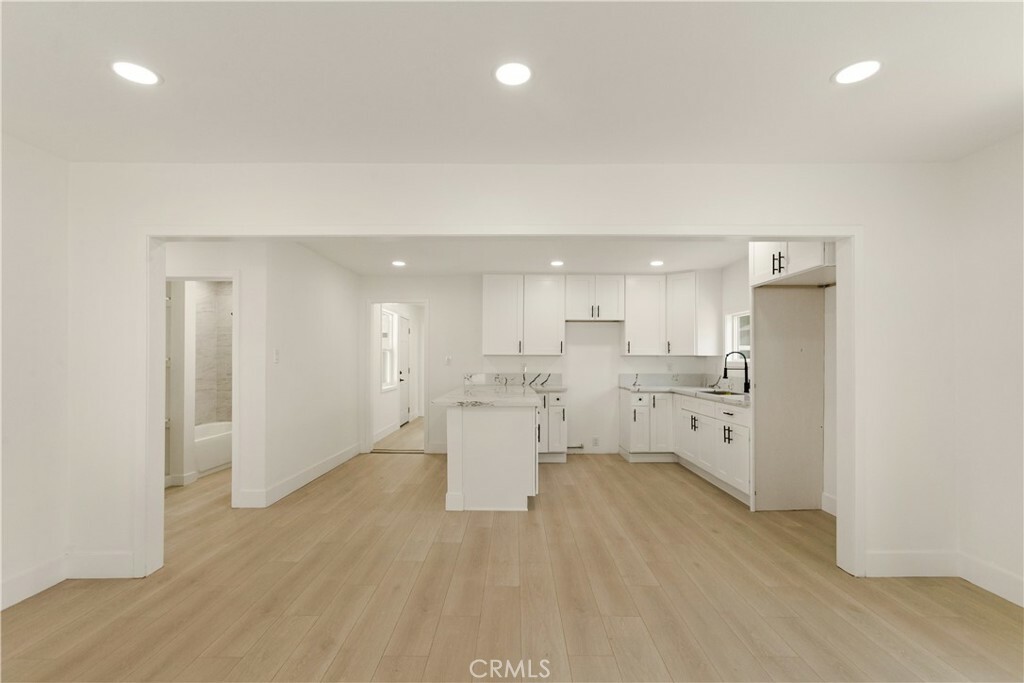 Property Photo:  2628 E 126th Street  CA 90222 