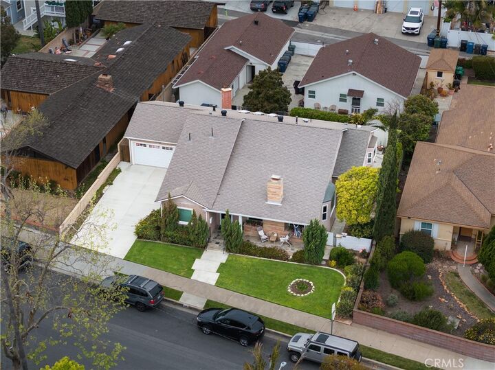 Property Photo:  945 10th Street  CA 92648 