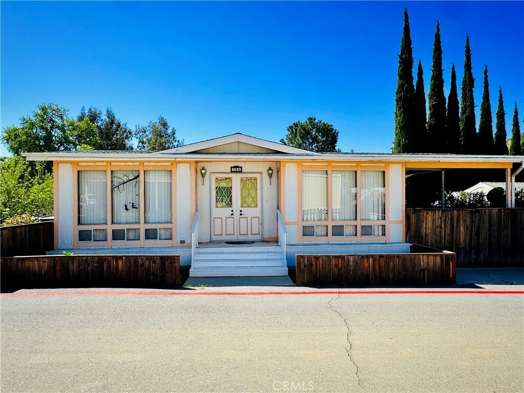 Property Photo: 36200 Paradise Ranch Rd 104 CA 91384