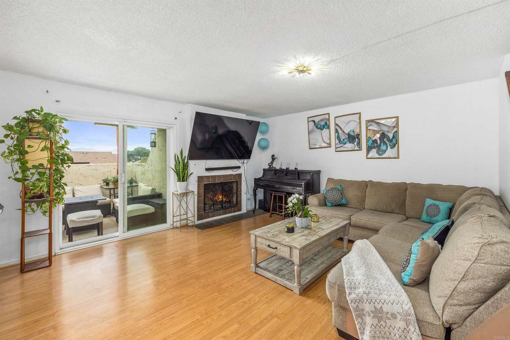 Property Photo: 1437 Robin Lane CA 92020