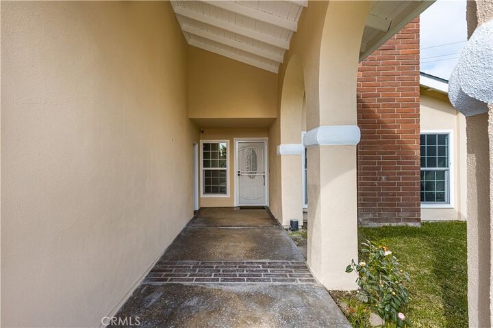 Property Photo:  5222 Auburn Circle  CA 92683 
