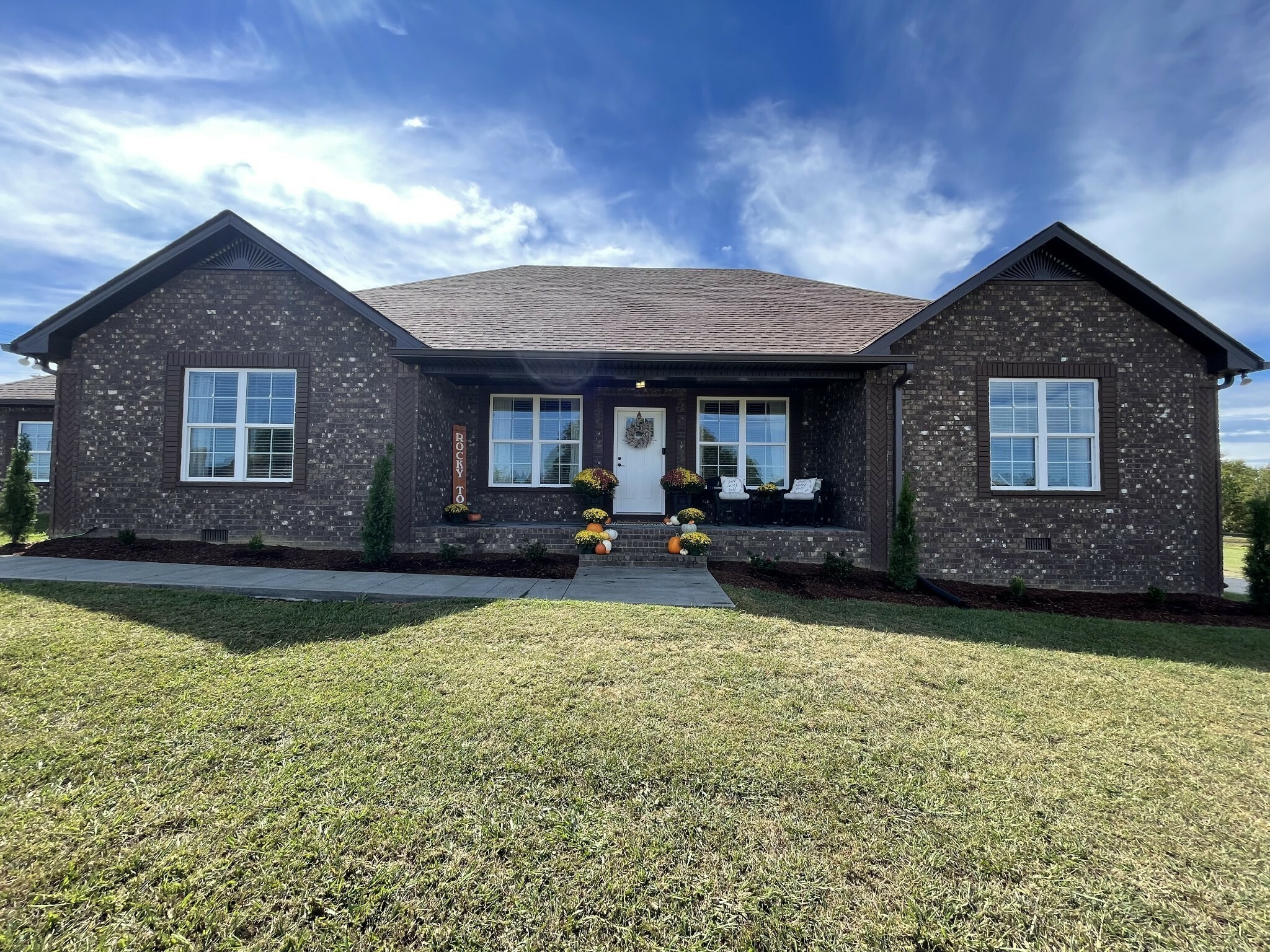 Property Photo: 25 James Way TN 37083