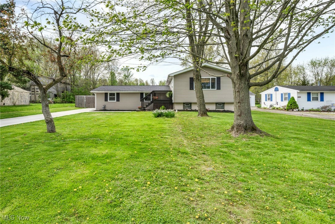 Property Photo: 33765 Henwell Road OH 44028