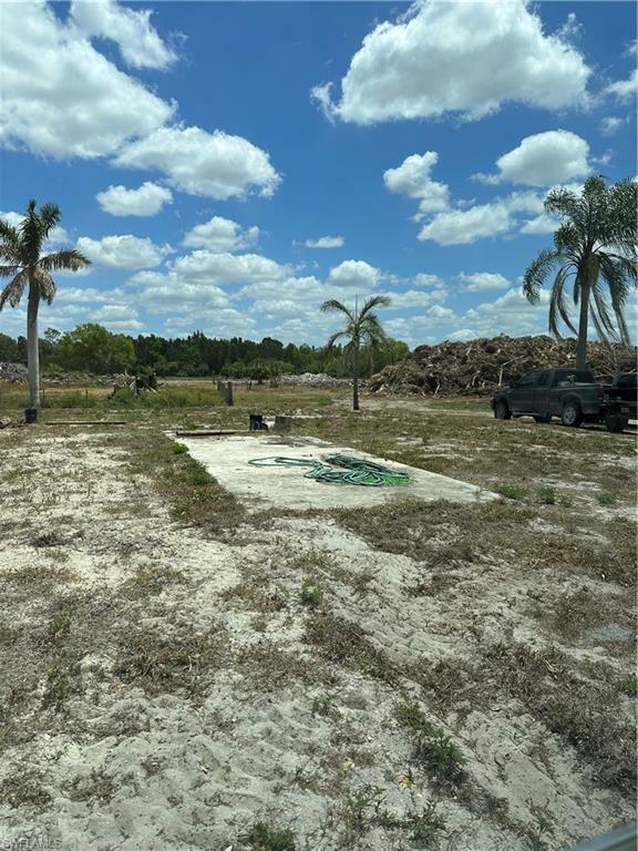 Property Photo: 1264 Wild Turkey Dr FL 34120