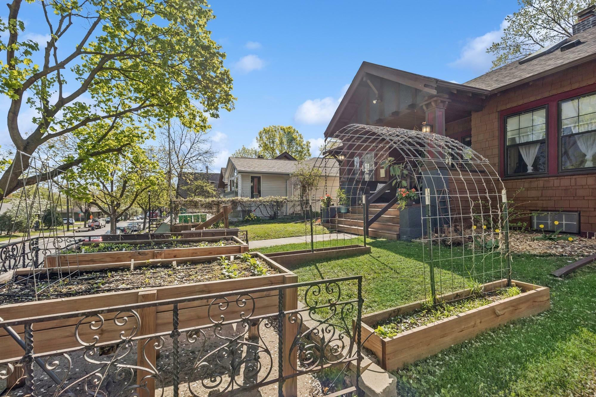 Property Photo: 2323 Laurel Avenue MN 55405