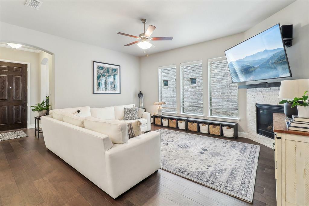 Property Photo: 12728 Friar Street TX 75234