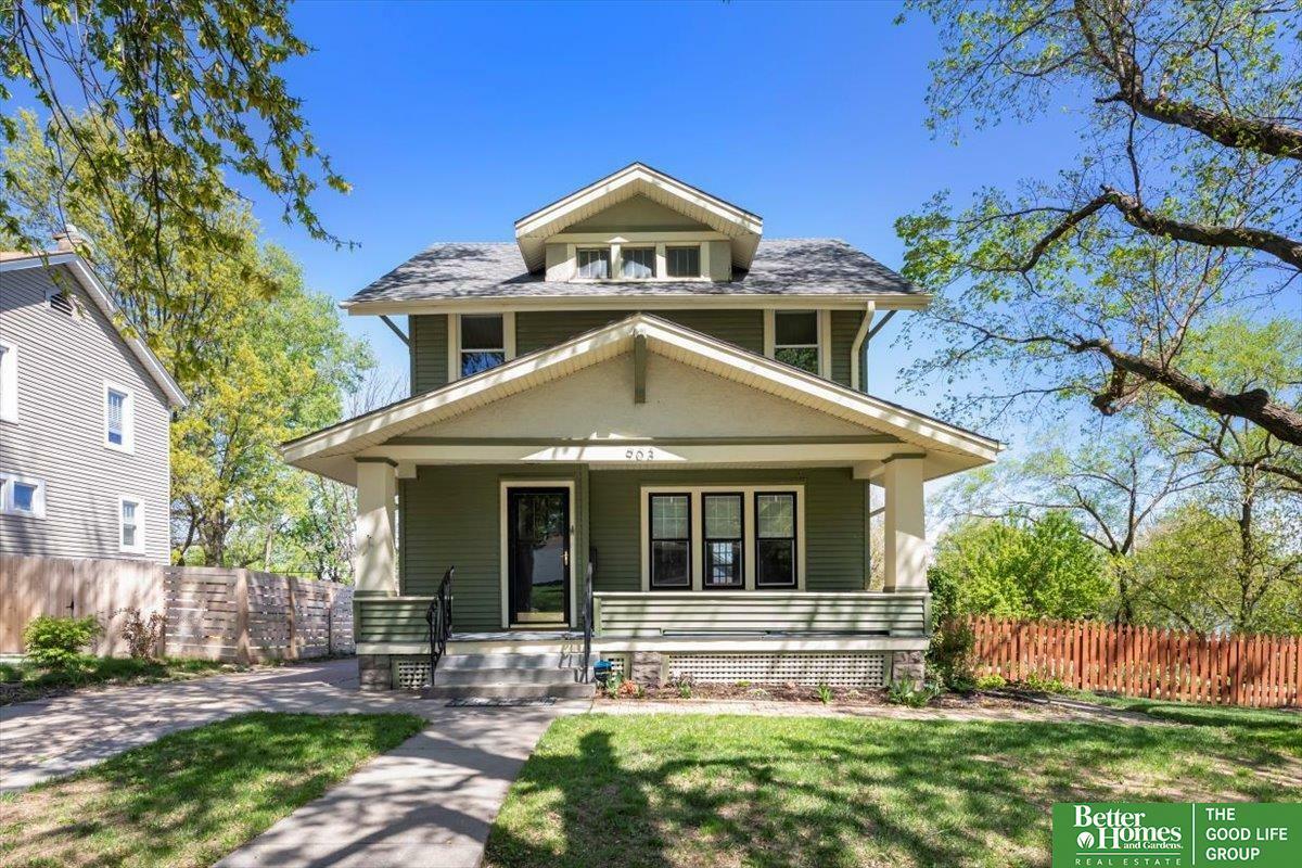 Property Photo: 903 N 49th Street NE 68132