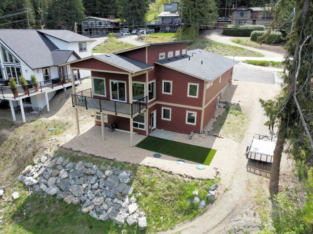 Property Photo: 3044 Cedar Drive BC V0E 2W2
