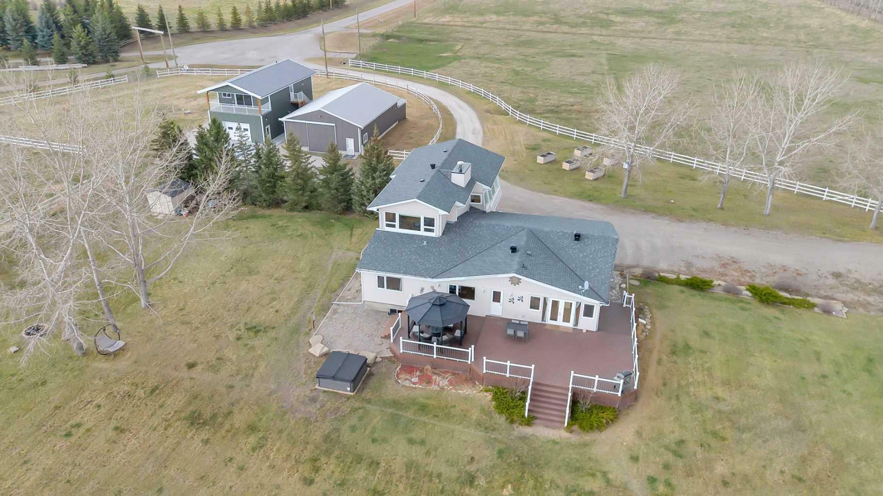 32040 404 Avenue E  Rural Foothills County AB T1S 6C3 photo