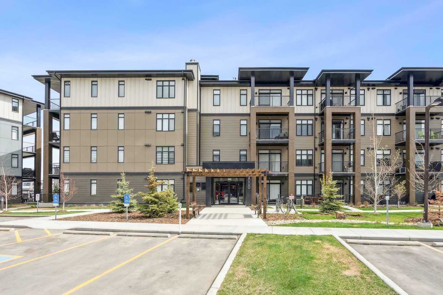 Property Photo: 200 Seton Circle SE 2306 AB T3M 3X1