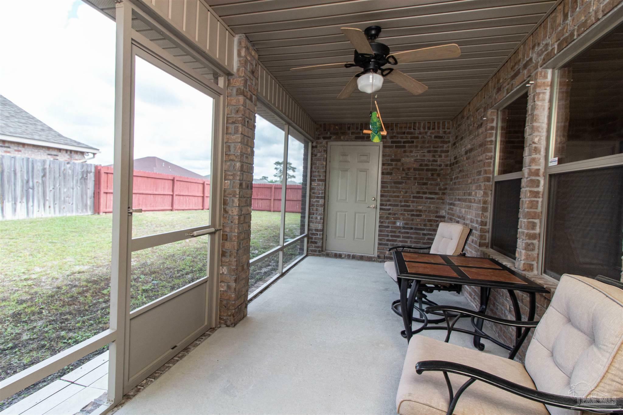 Property Photo: 2255 Reed Ridge Ct FL 32566