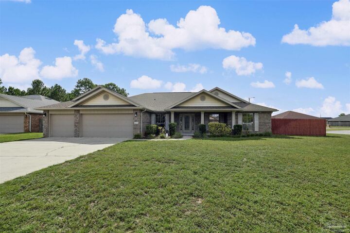 Property Photo: 2255 Reed Ridge Ct FL 32566