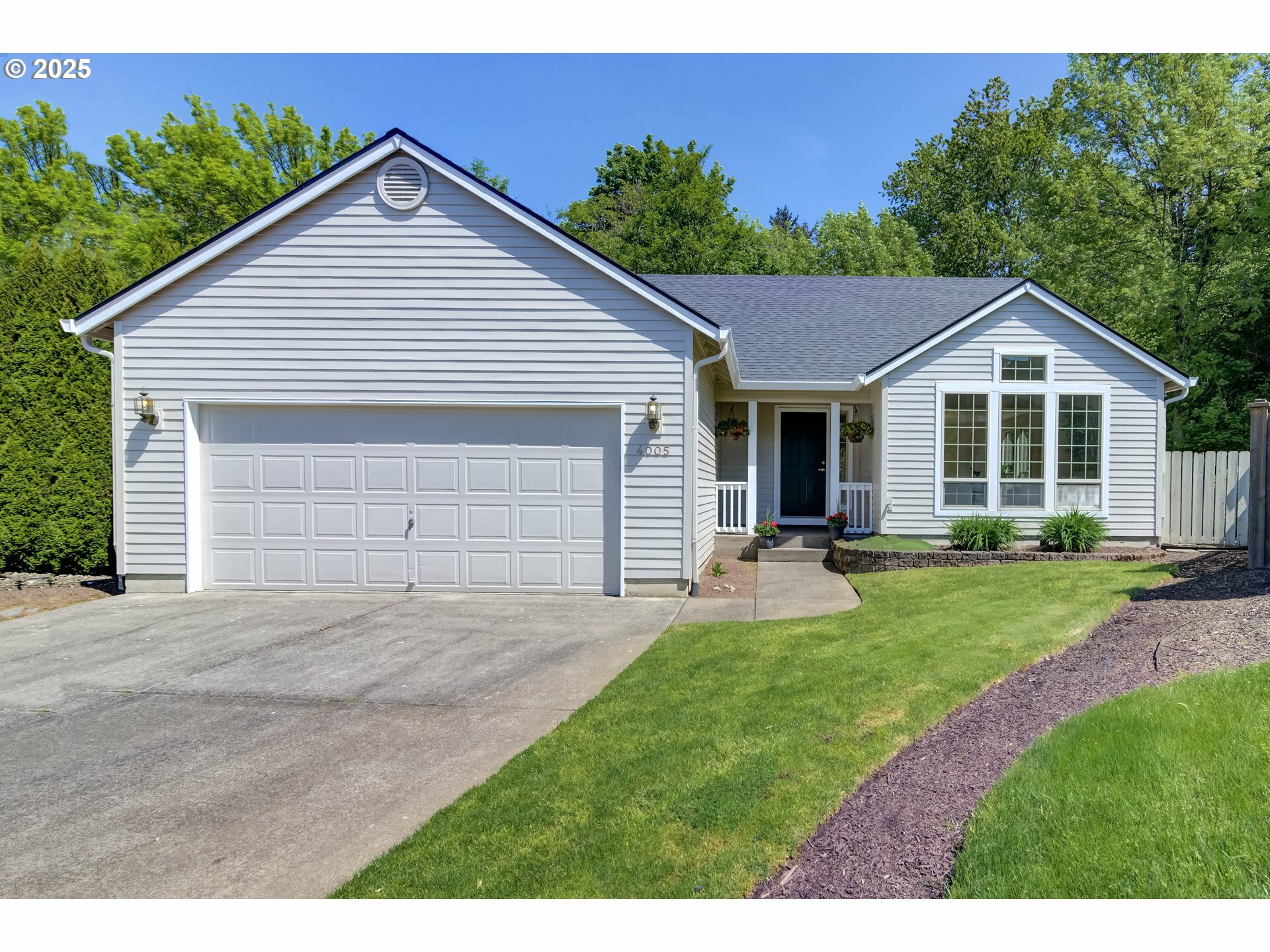 Property Photo: 4005 SE 183rd Ct WA 98683