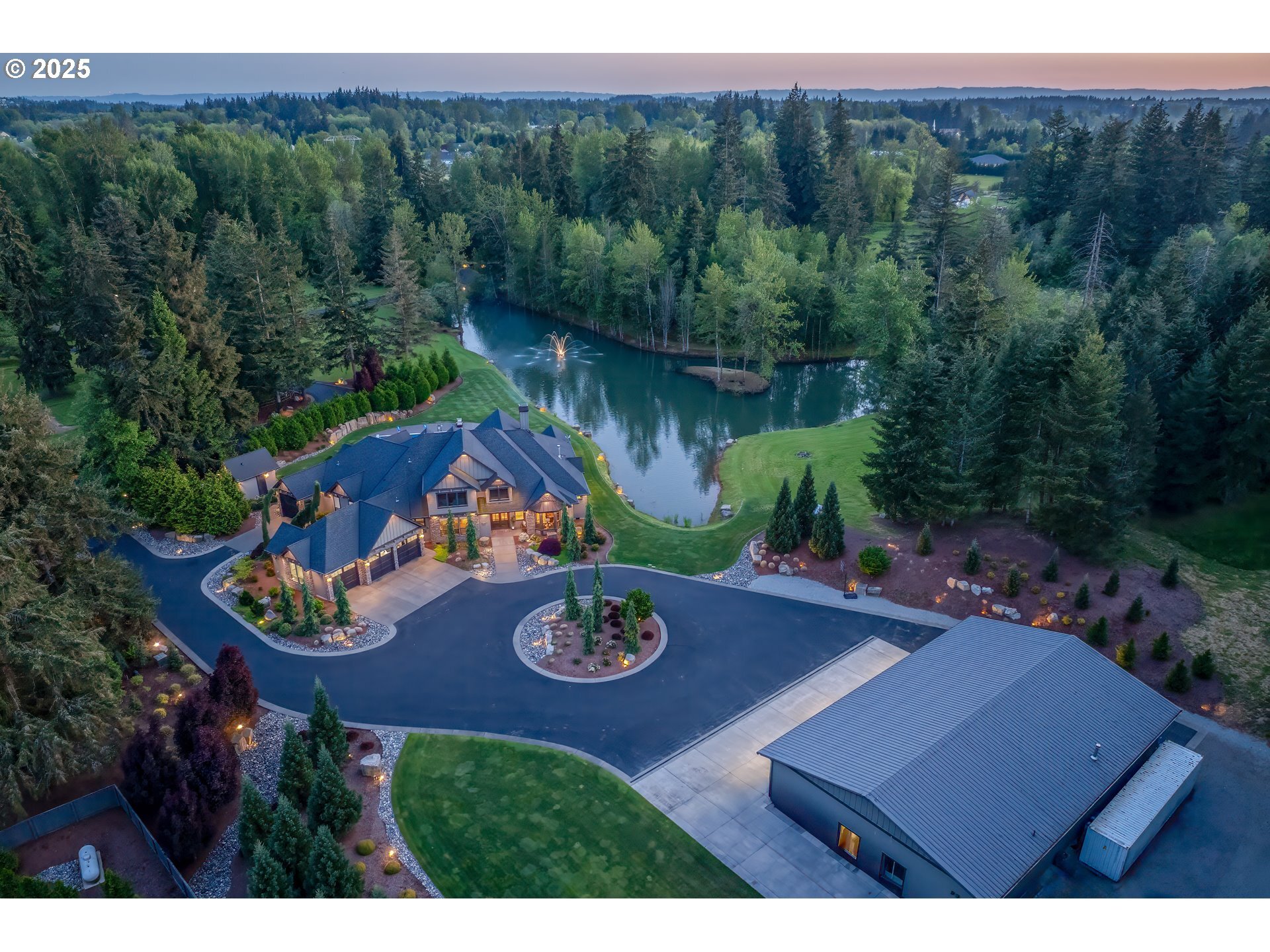 Property Photo: 22100 NE 41st Ct WA 98642