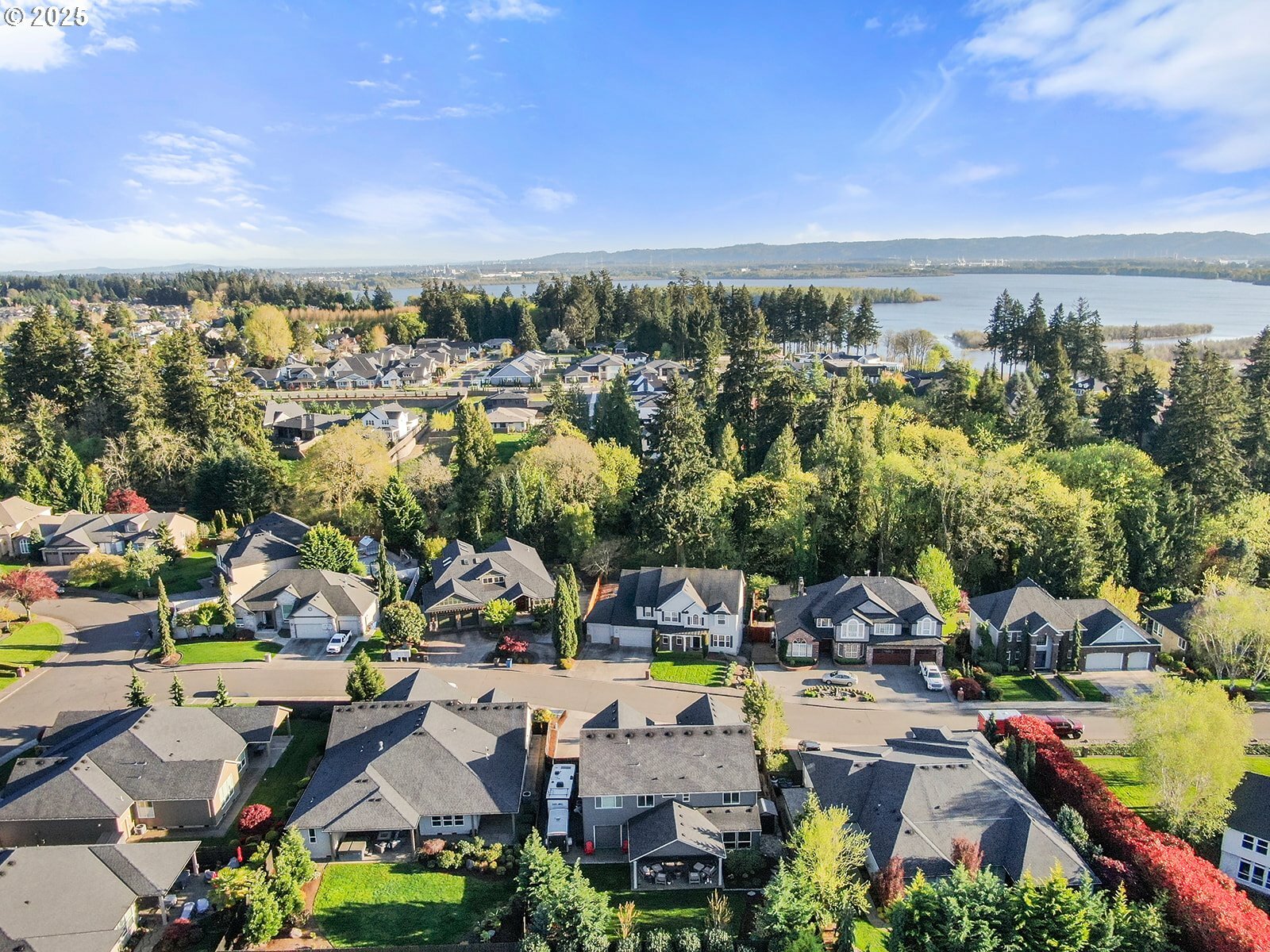 Property Photo: 4100 NW 118th Cir WA 98685