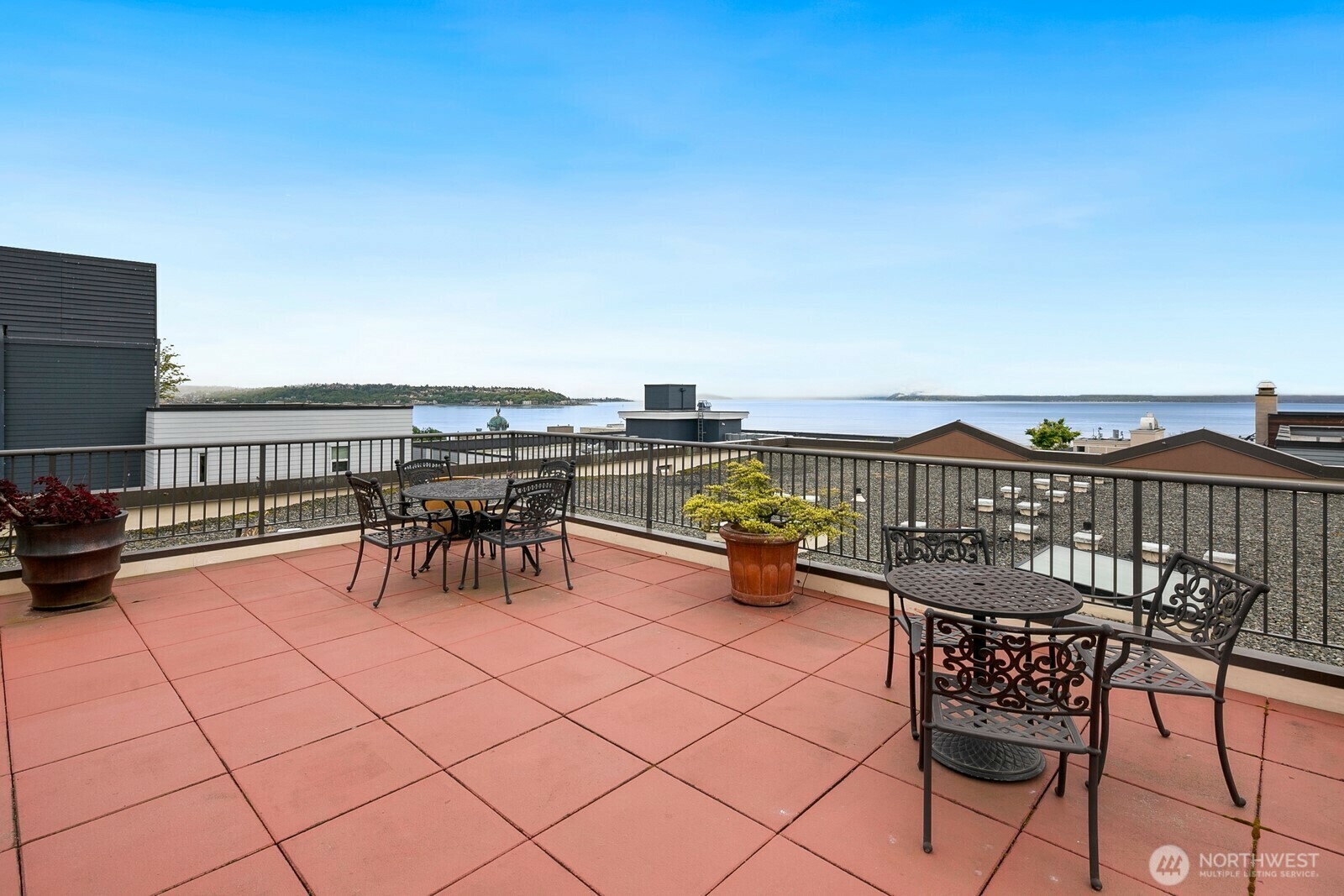 Property Photo: 323 Queen Anne Avenue N 508 WA 98109