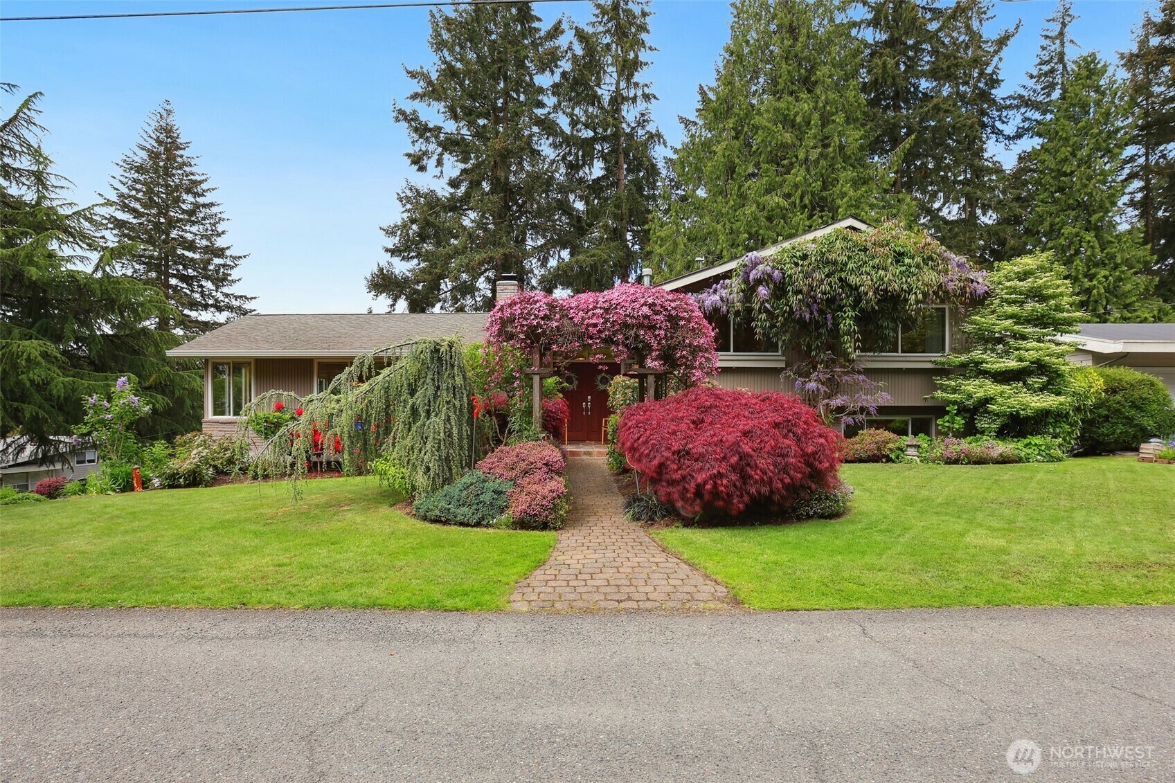Property Photo: 5657 126th Avenue SE WA 98006