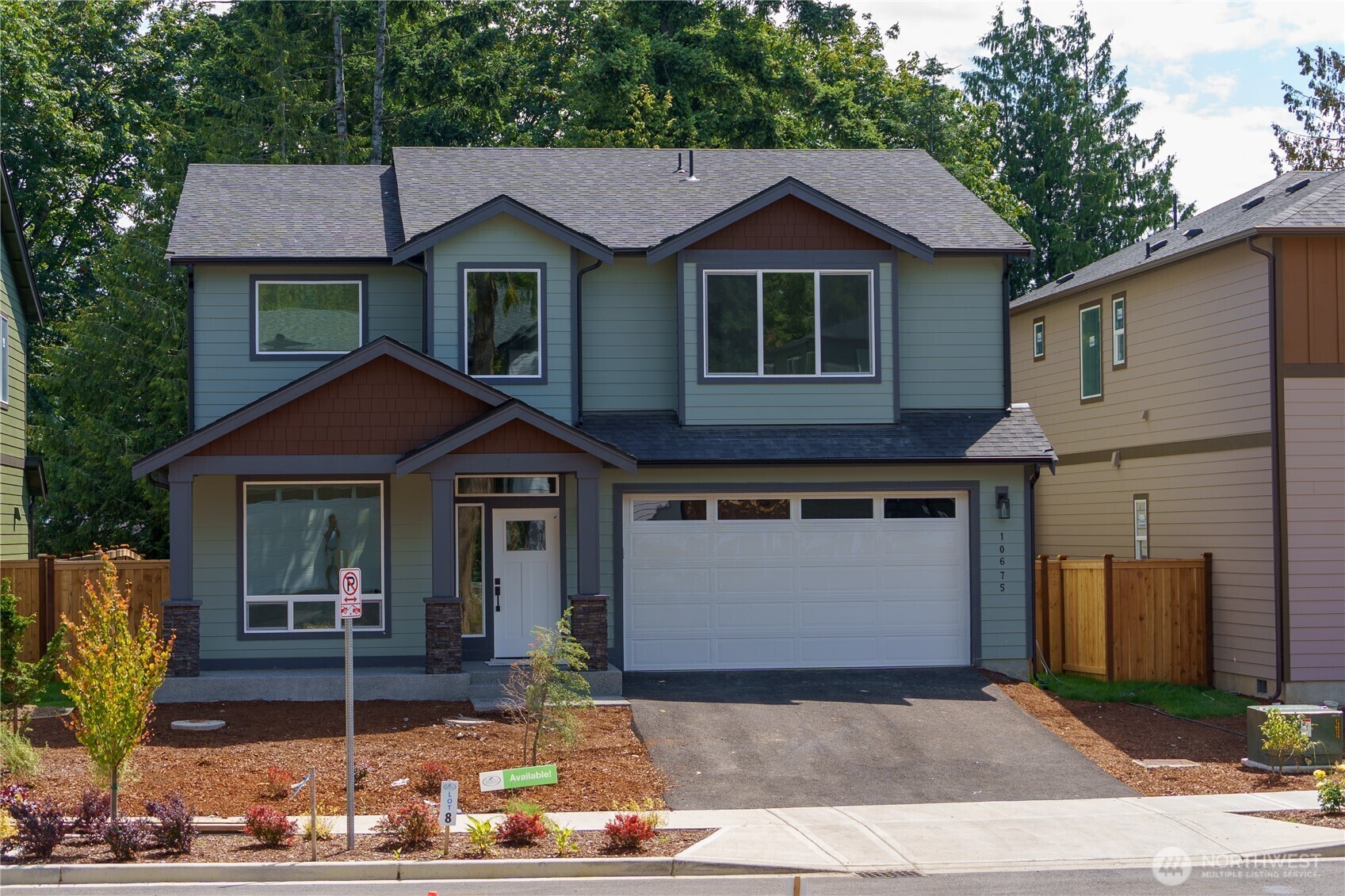 Property Photo: 10675 170th Place SE WA 98058