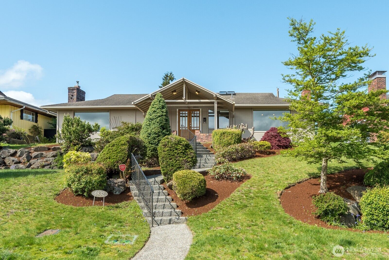 Property Photo:  4832  Delaware Avenue  WA 98203 