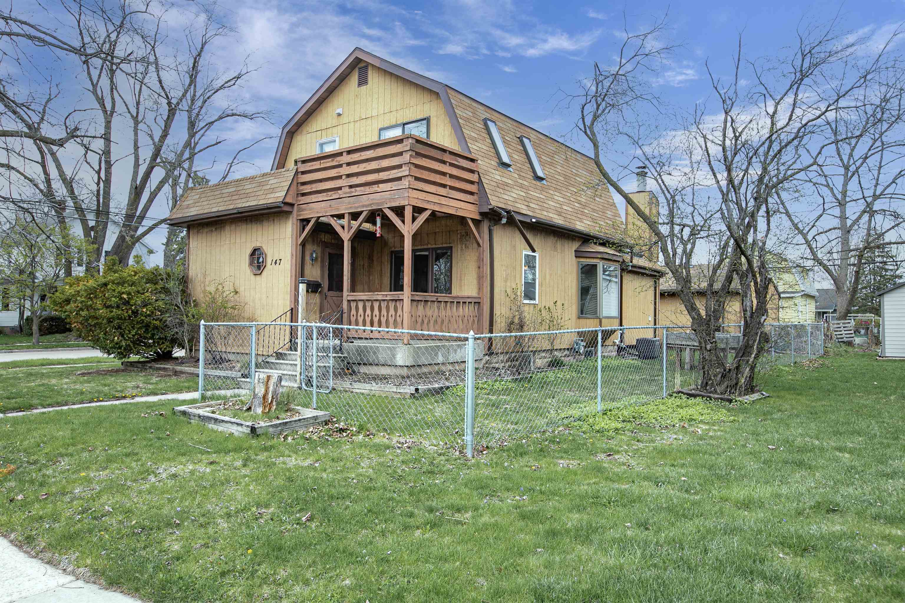 Property Photo: 147 N James Street WI 54136