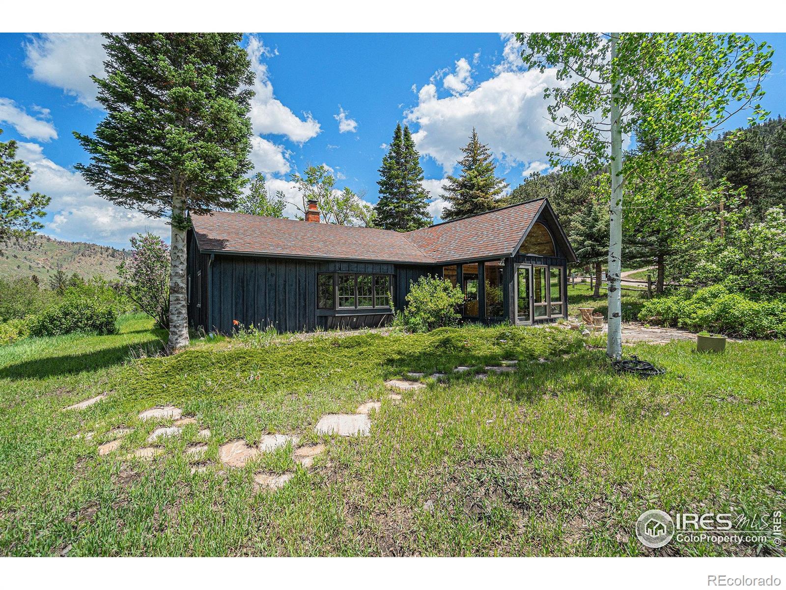 Property Photo: 504 Rustic Road CO 80512
