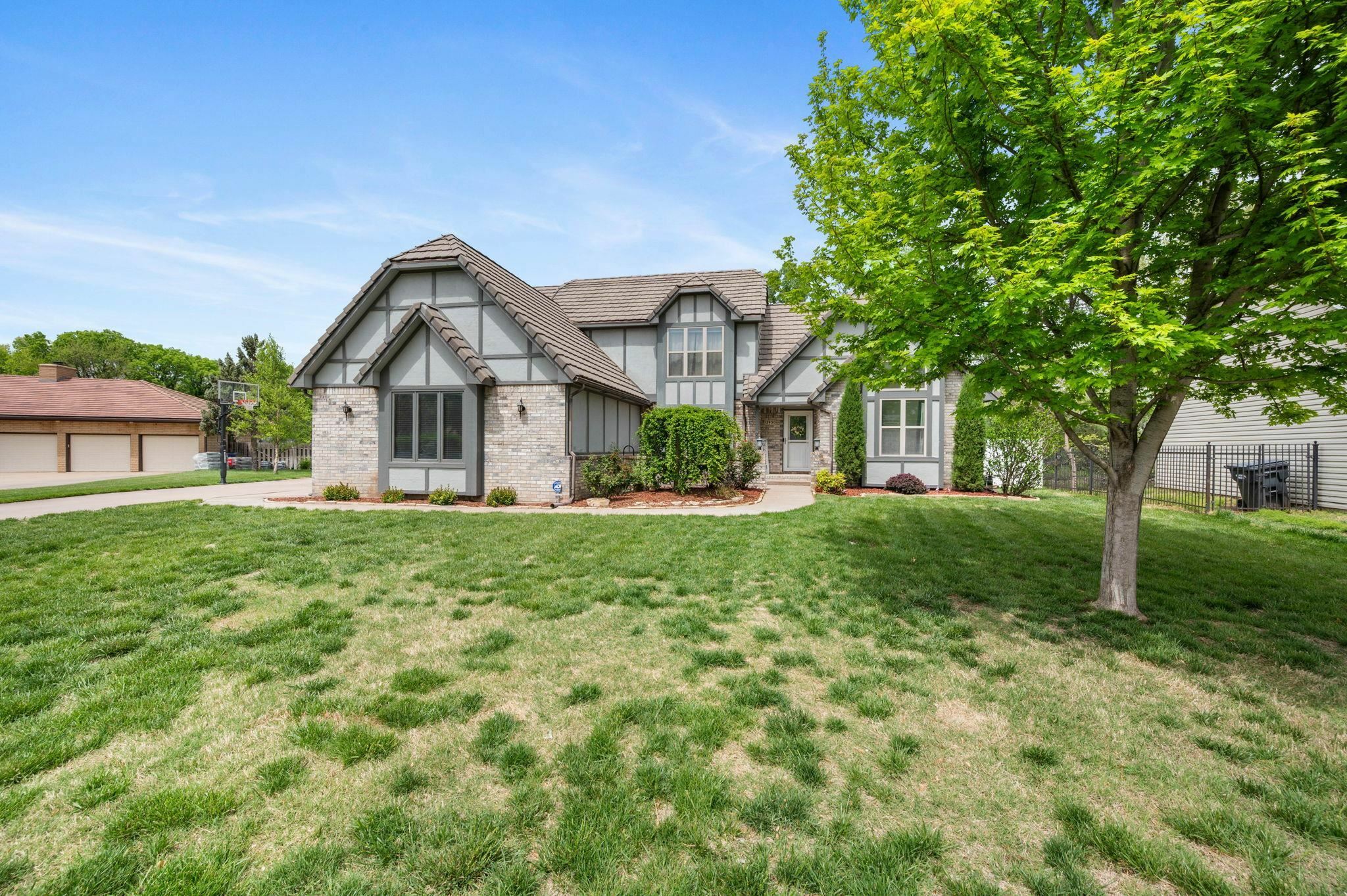 Property Photo: 13930 E Lakeview KS 67230