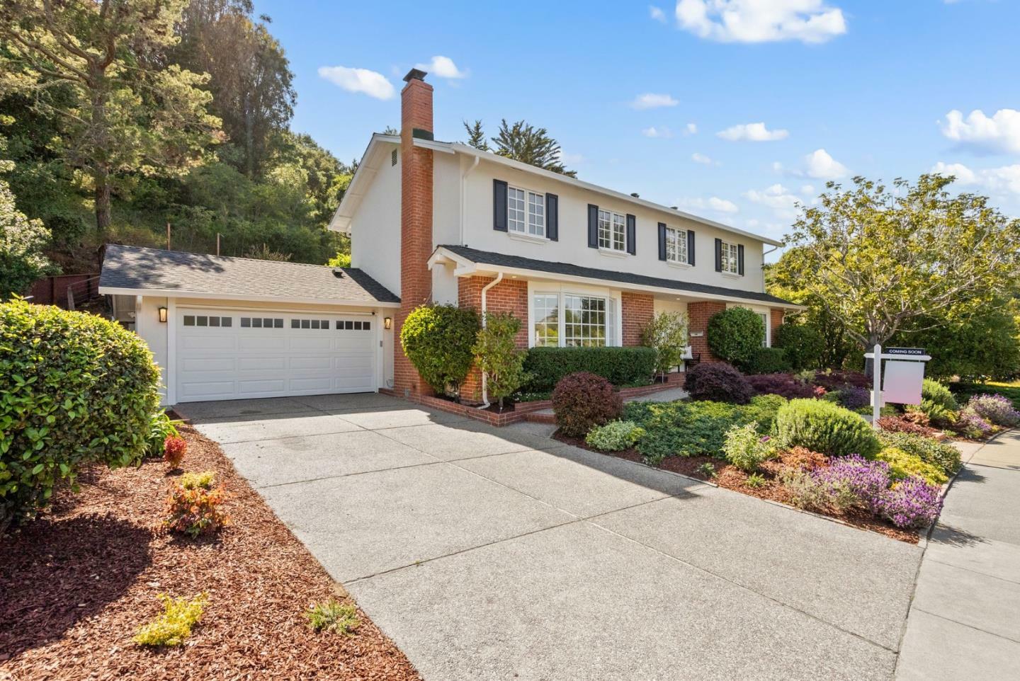 Property Photo: 2811 Hallmark Drive CA 94002