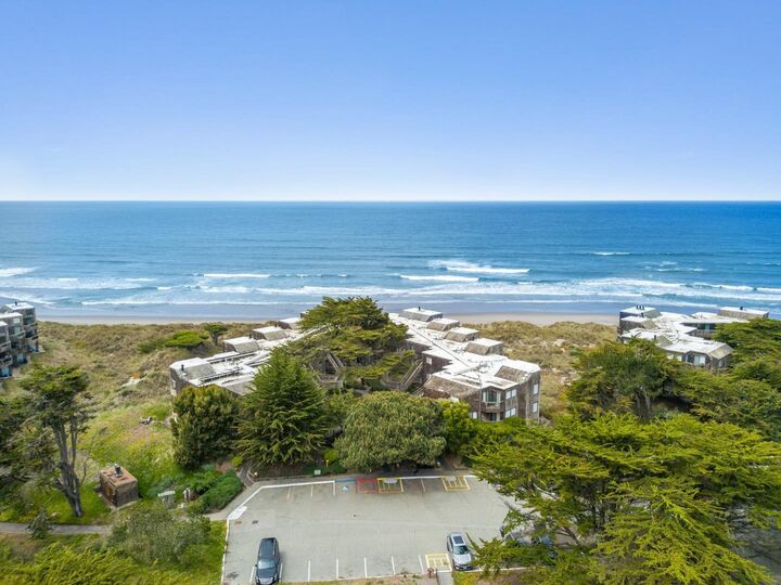 Property Photo:  101 Shell Drive 127  CA 95076 