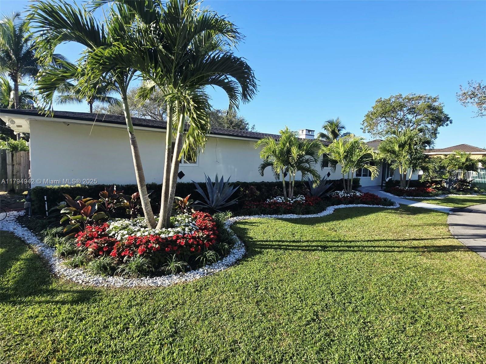 Property Photo: 15410 SW 272nd St FL 33032