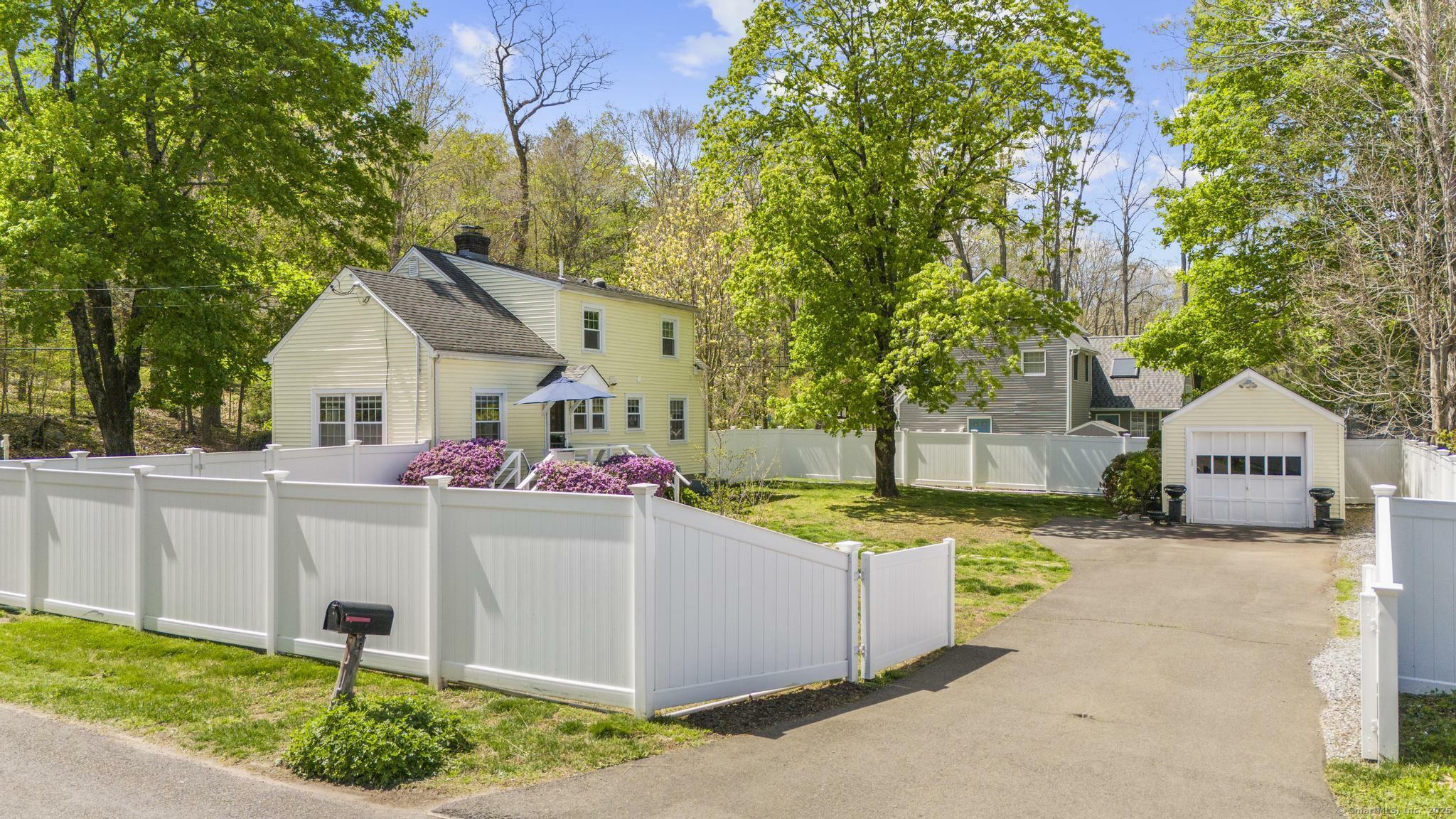 Property Photo: 567 Nut Plains Road CT 06437