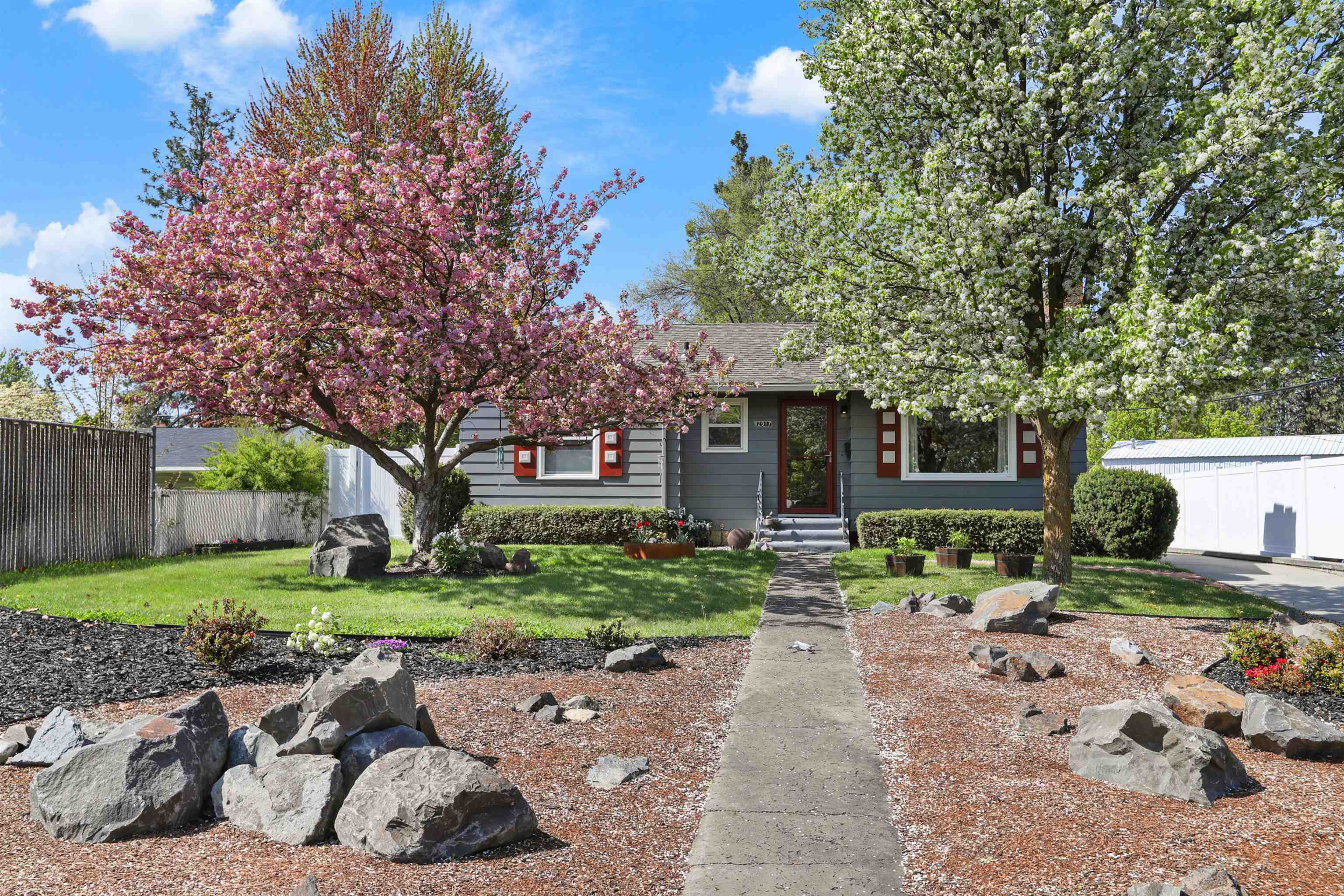 Property Photo: 2917 W Sanson Ave WA 99205