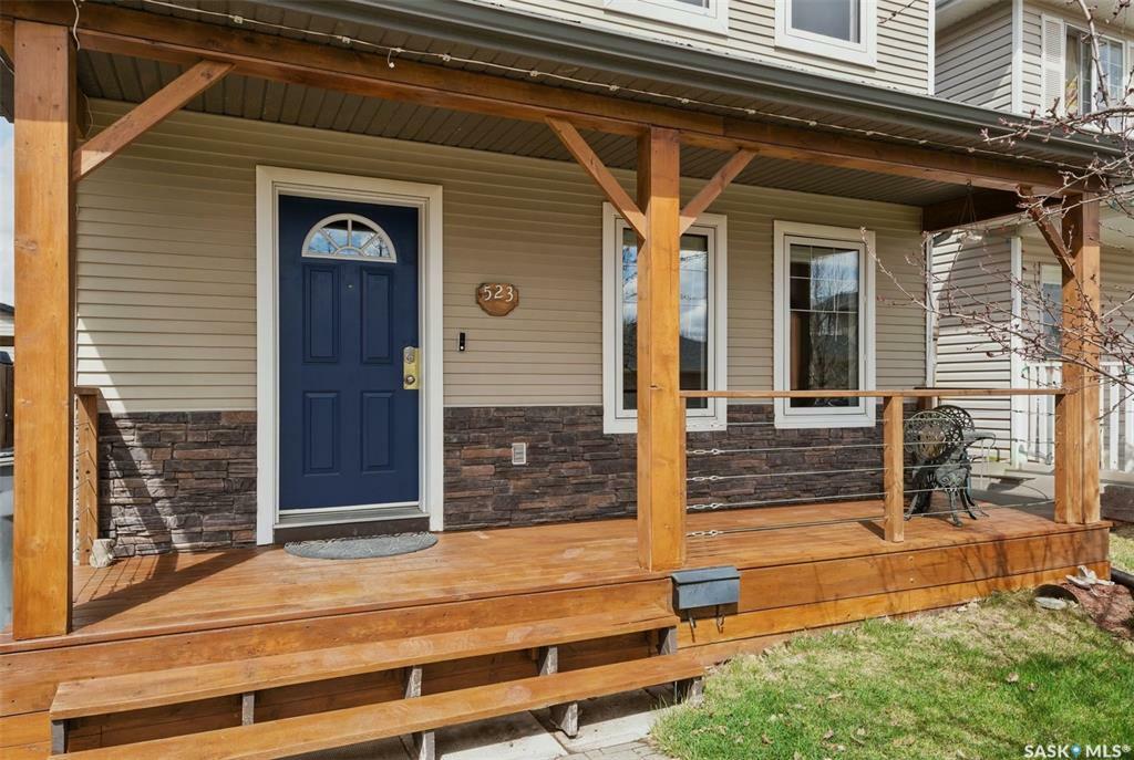 Property Photo: 523 Maguire Lane SK S7W 1A2