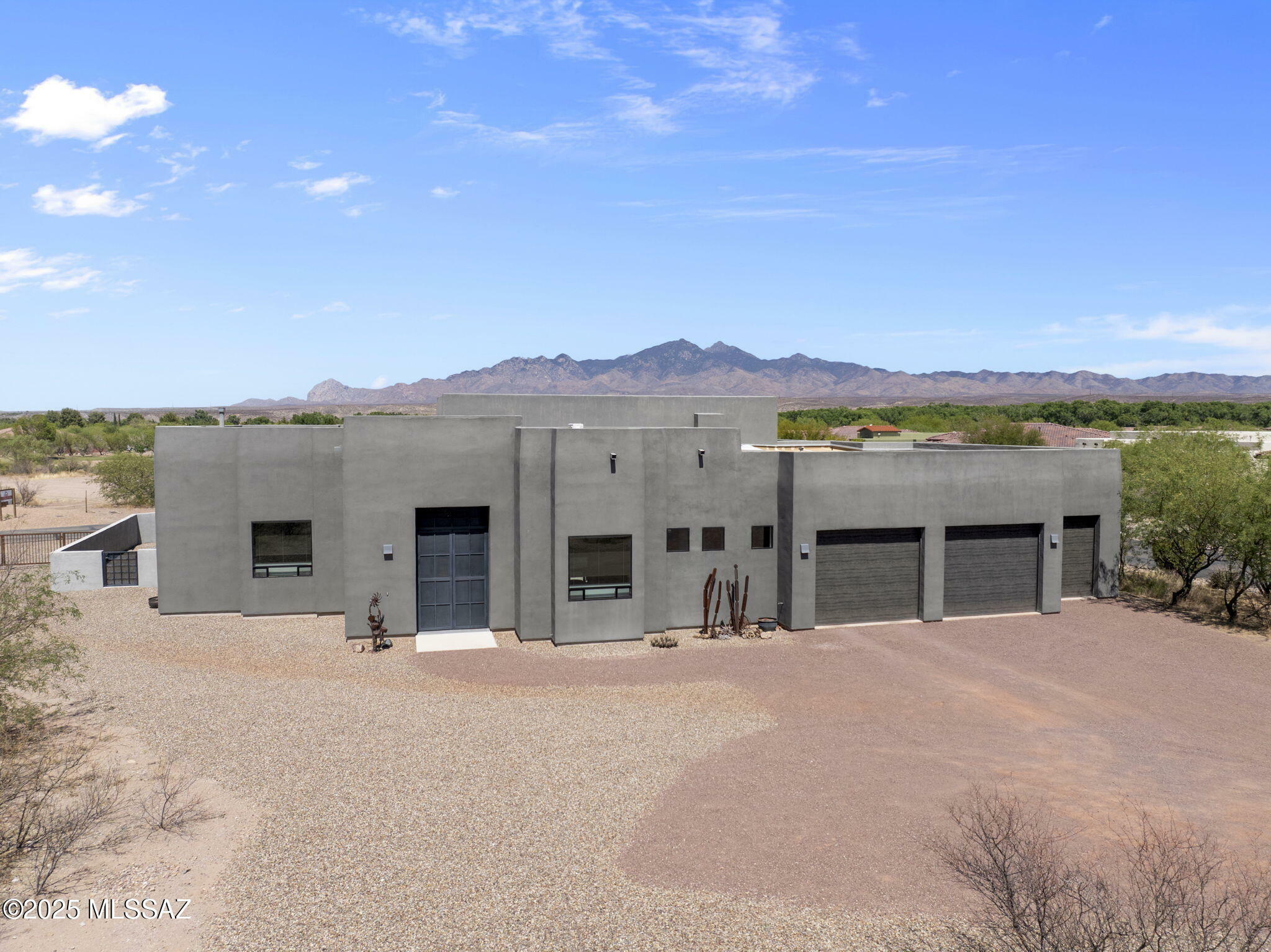 Property Photo: 52 Burruel Street AZ 85646