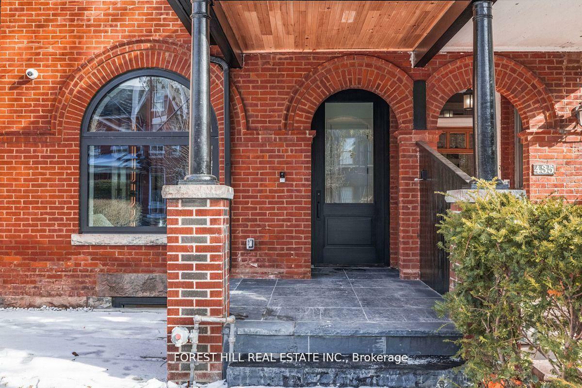 Property Photo: 437 Euclid Avenue ON M6G 2T1