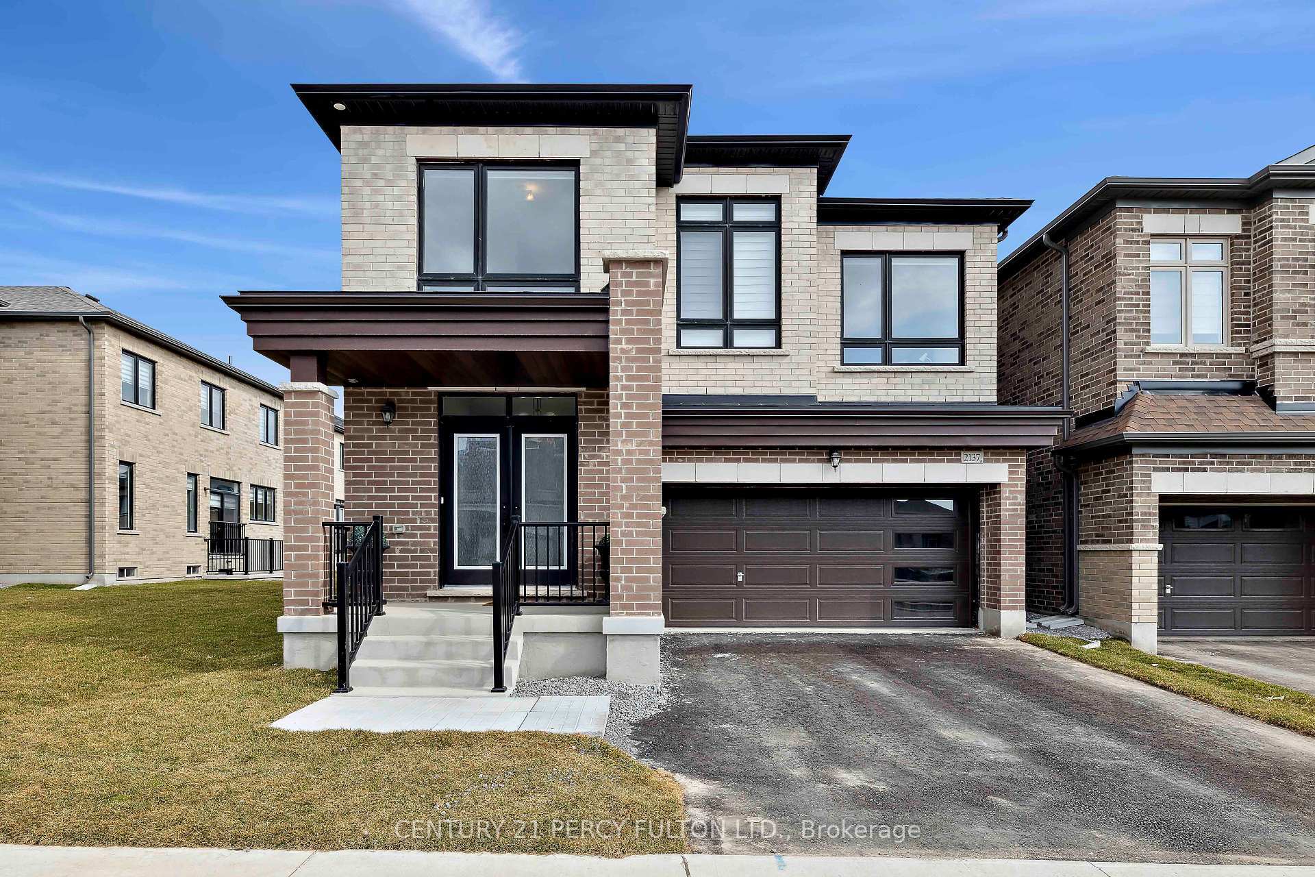 2137 Coppermine Street  Oshawa ON L1L 0T1 photo