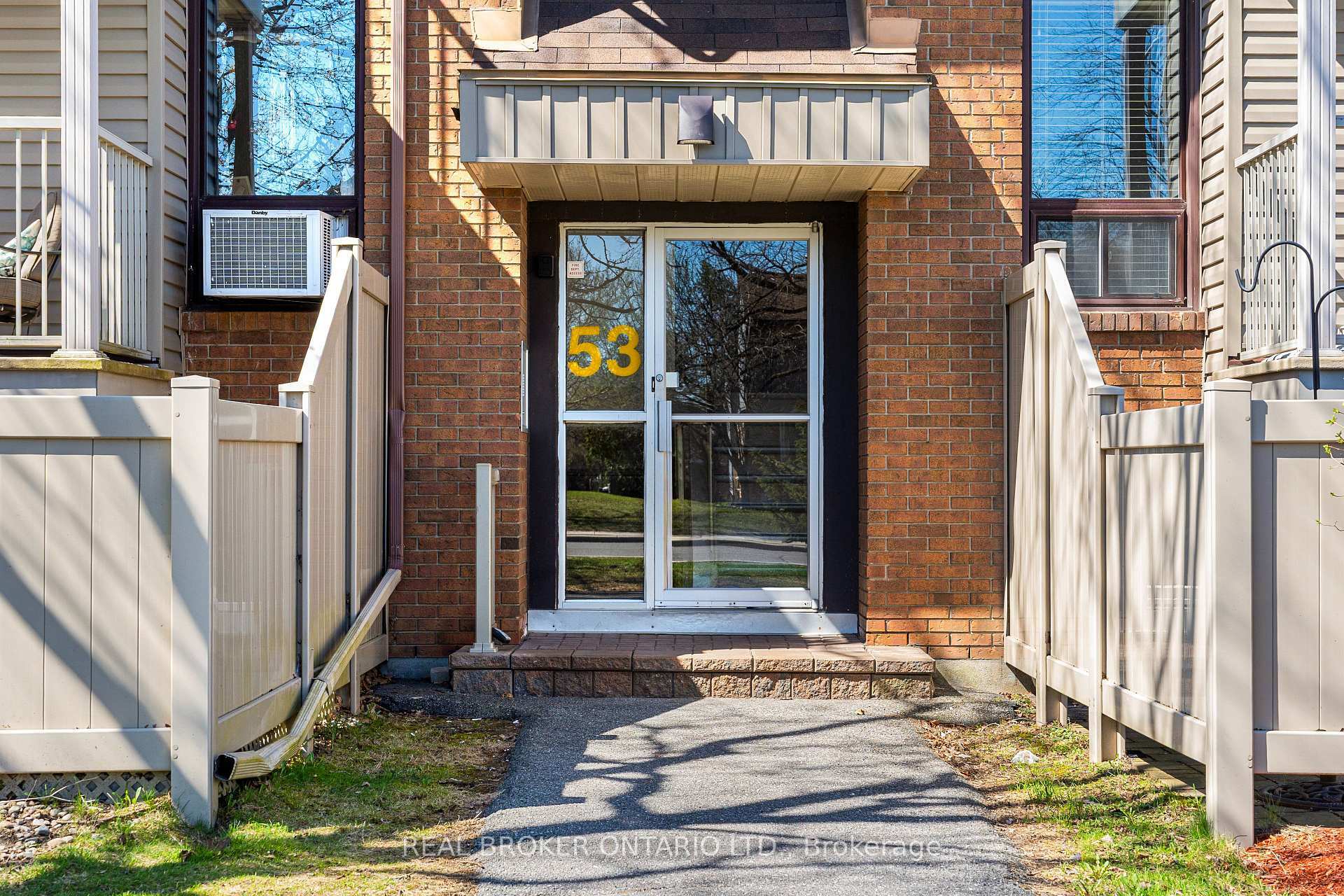 Photo de la propriété: 53 Sherway Drive 5 ON K2J 2K3