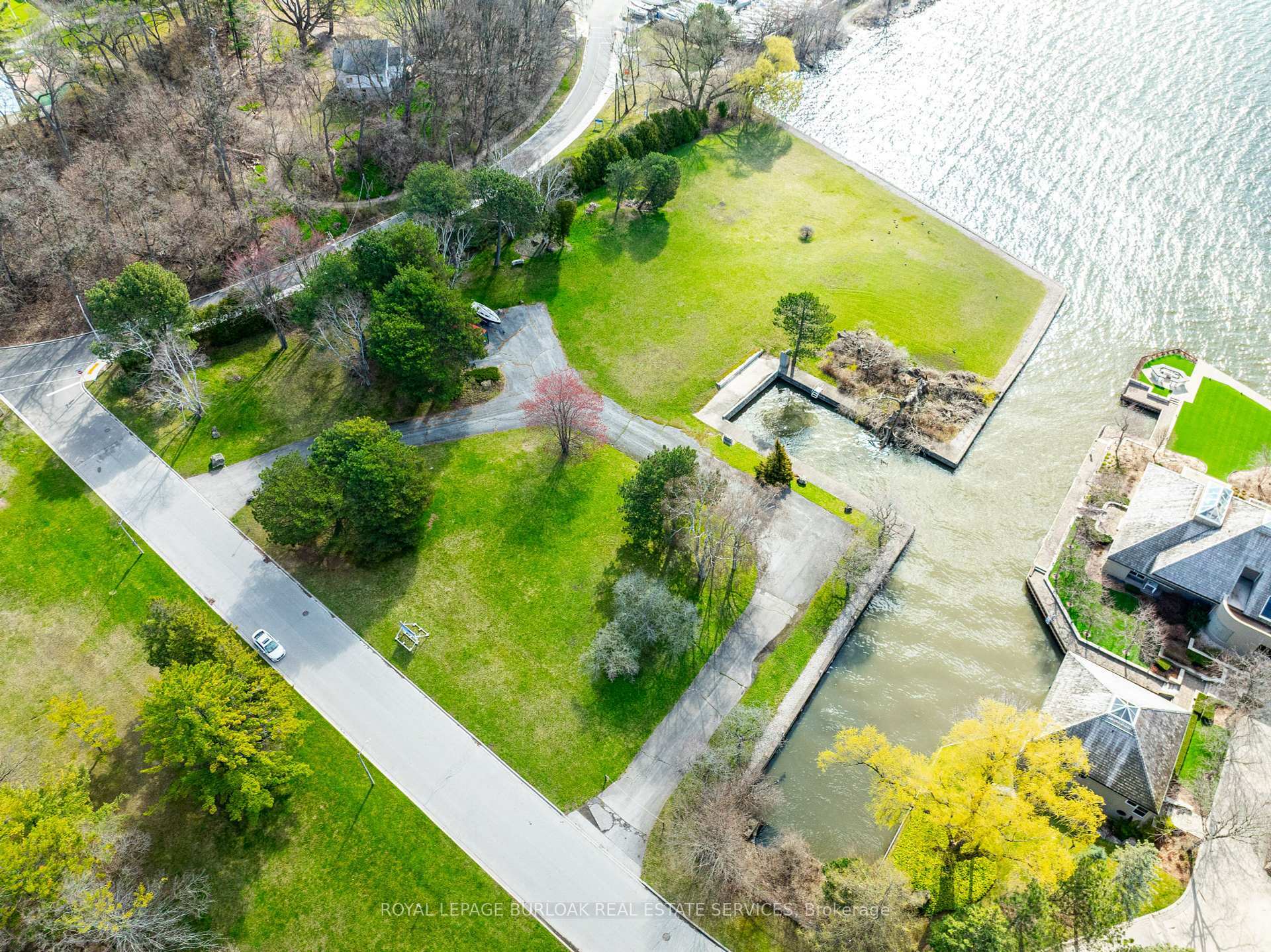 Property Photo: 800 Lasalle Park Road ON L7T 4G9