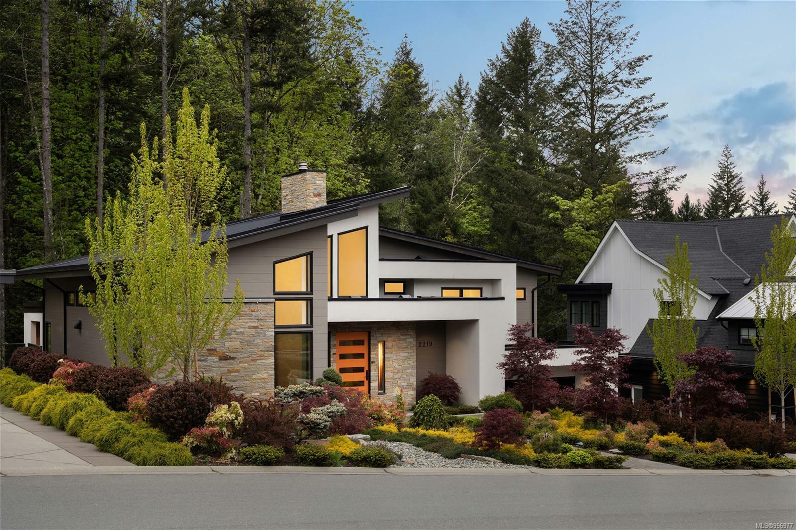 Property Photo: 2219 Riviera Pl BC V9B 0Y5