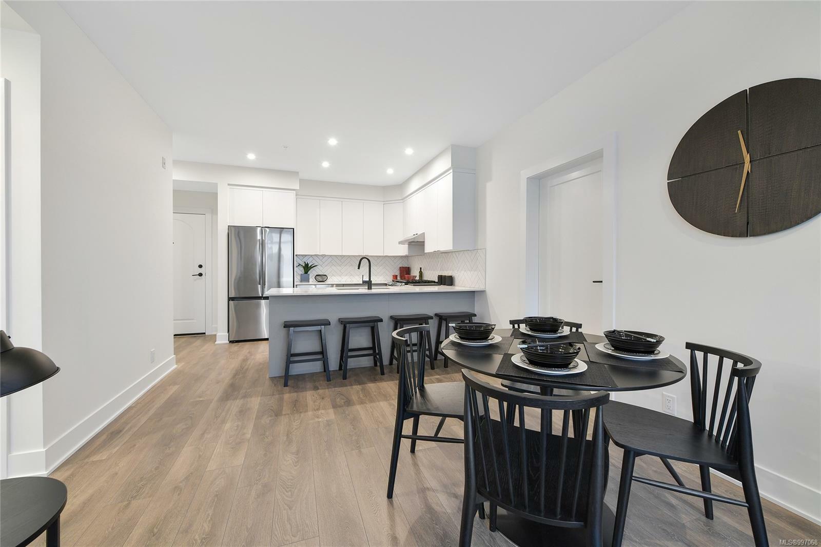 Photo de la propriété: 1110 Samar Cres 301 BC V9B 7C5