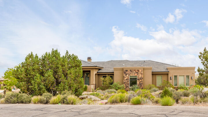 Property Photo:  415 W Silver Hills Rd  UT 84746