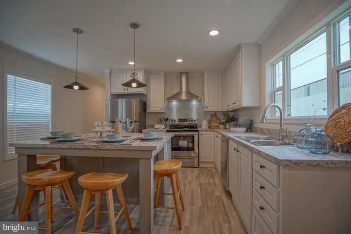 Property Photo: 4434 Hotchkiss St VA 22408