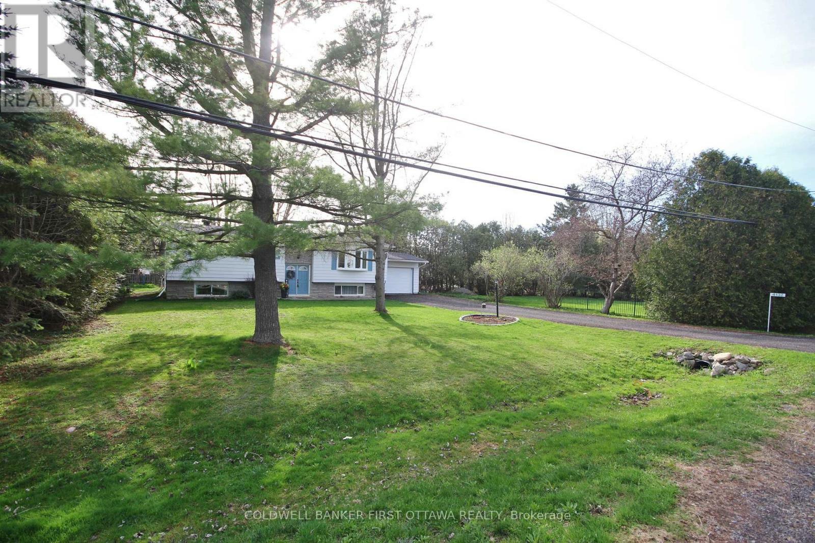 Property Photo: 4132 Broadway Street ON K0A 3J0
