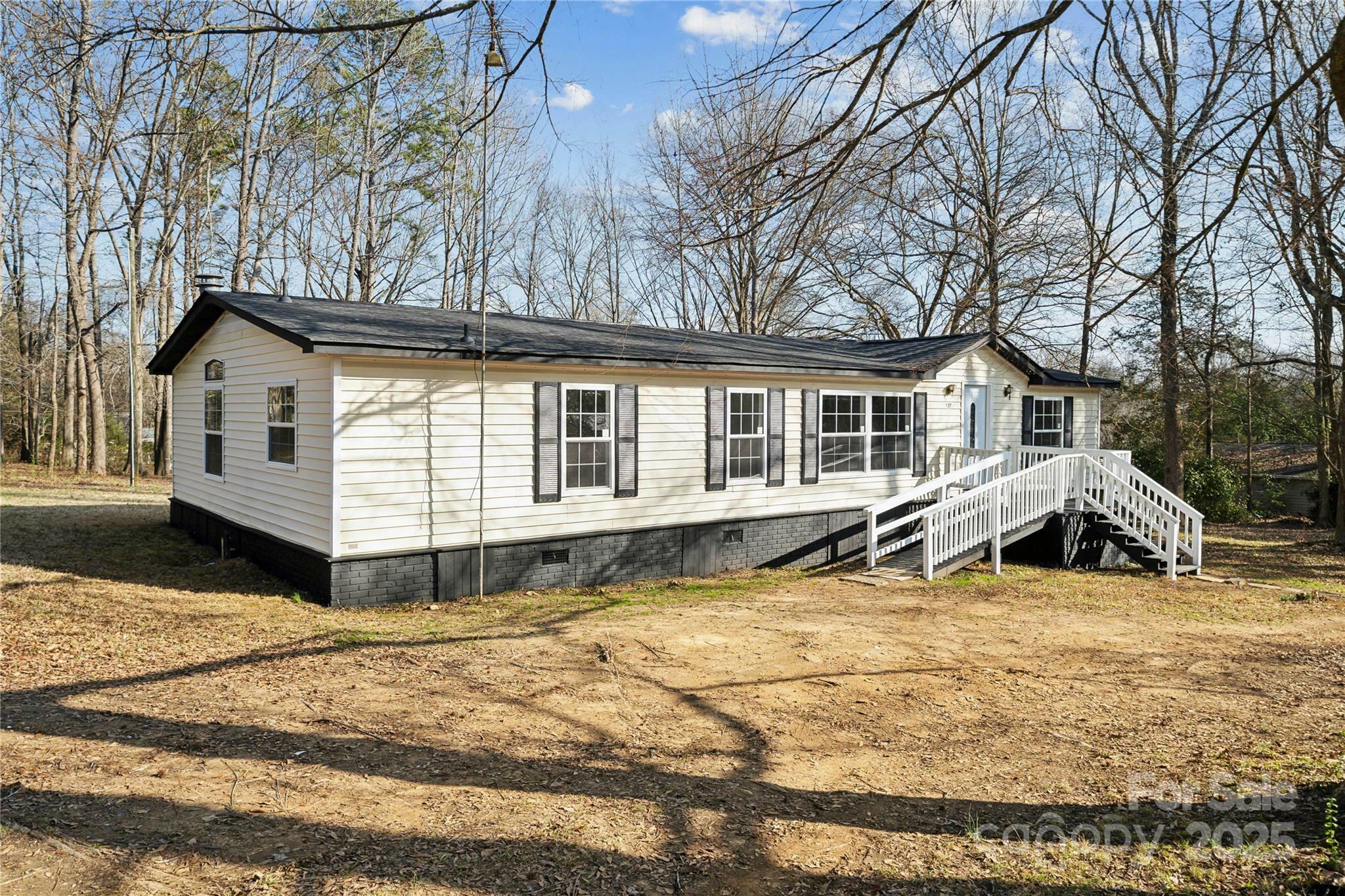 Property Photo: 137 S Penny Street SC 29720