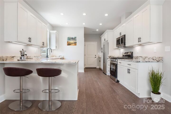 Property Photo: 835 A Wynnshire Drive 53 NC 28601